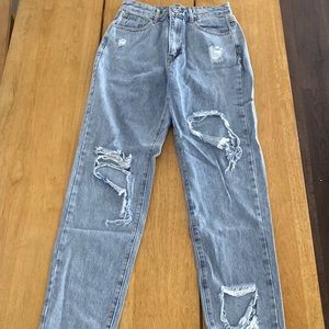 SHEIN Size 6 straight legged jeans